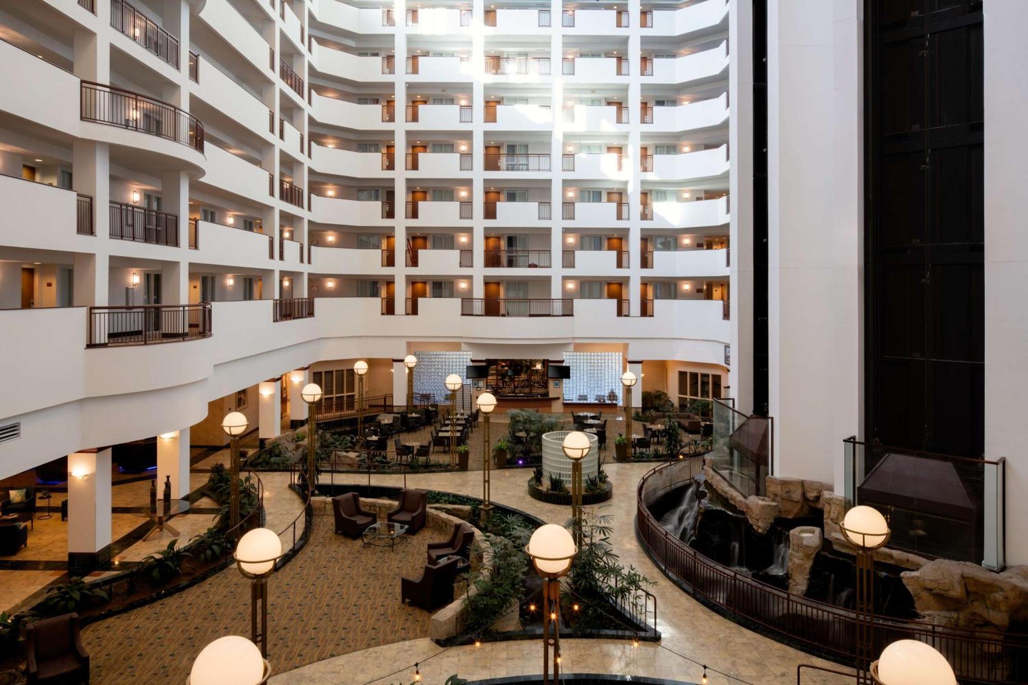 Embassy Suites By Hilton Portland Airport Exterior foto